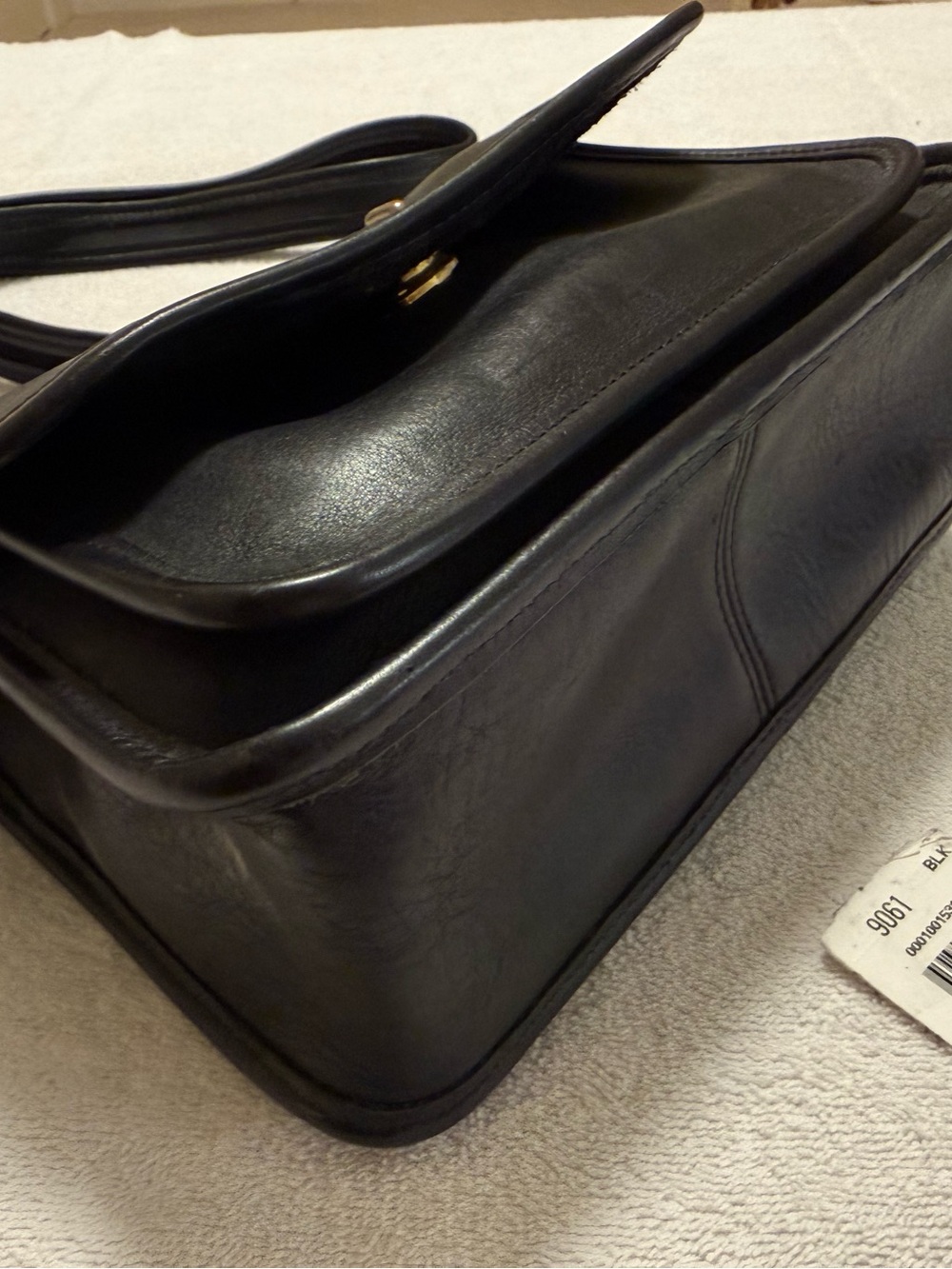 Vintage Black Coach 9061 Rambler’s Legacy Crossbody Leather Bag - Picture 5 of 10
